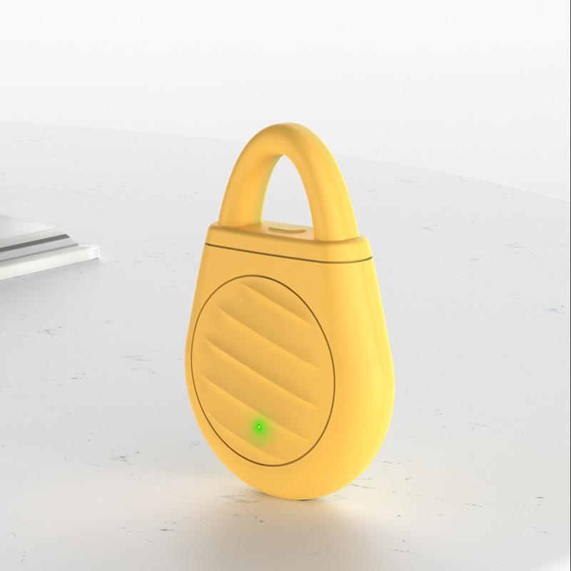 🐦No more trouble from birds, beasts and locusts！Portable Ultrasonic Bird Repellent Keychain (offer)